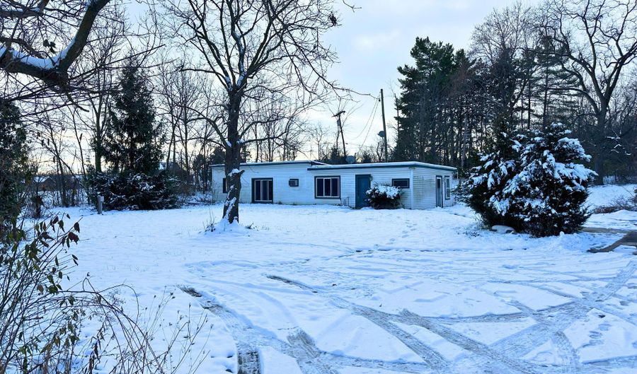 2770 S Wagner Rd, Ann Arbor, MI 48103 - 3 Beds, 1 Bath