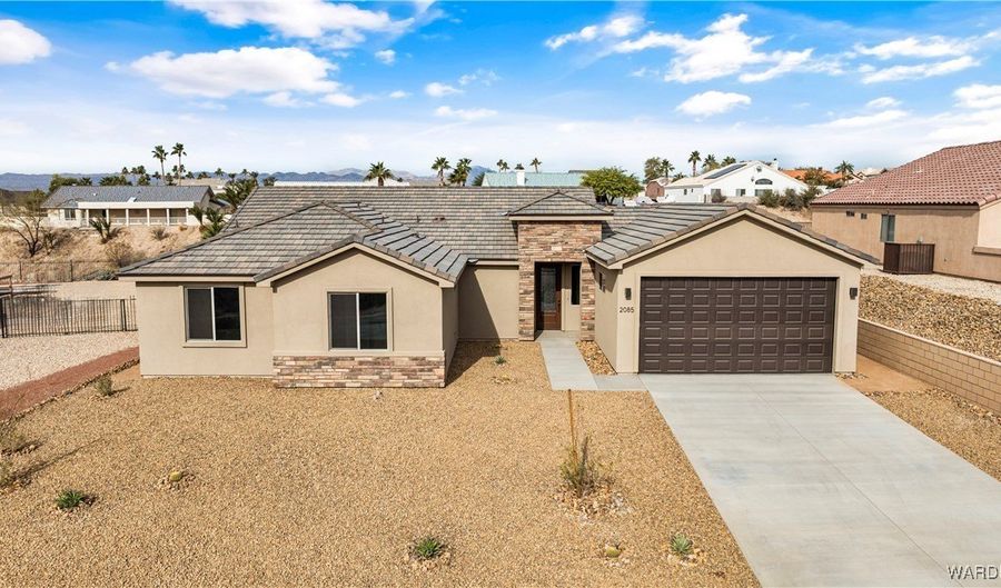 2085 Shadow Canyon Dr, Bullhead City, AZ 86442 - 3 Beds, 2 Bath