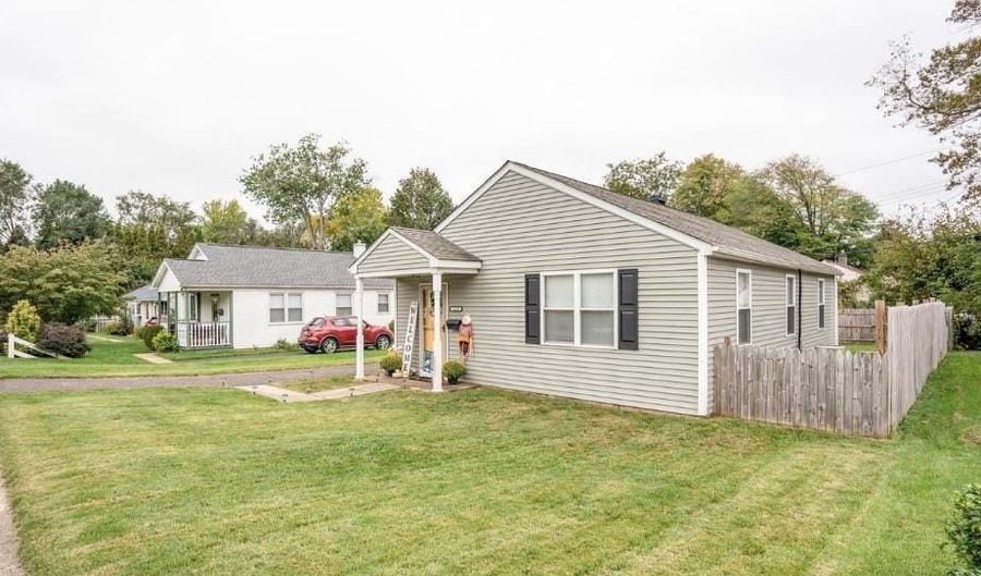 1212 JOHNSTON Ave, Abington, PA 19001 - 3 Beds, 2 Bath