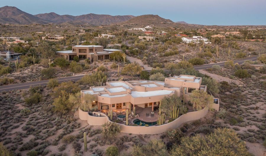 8601 E CAREFREE Dr, Carefree, AZ 85377 - 3 Beds, 3 Bath