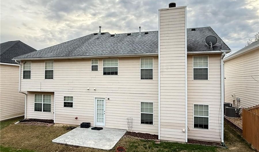 1825 Lily Stem Trl, Auburn, GA 30011 - 5 Beds, 3 Bath