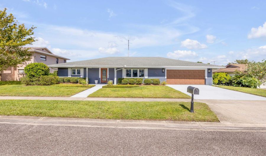 317 Oak Hill Dr, Altamonte Springs, FL 32701 - 3 Beds, 2 Bath