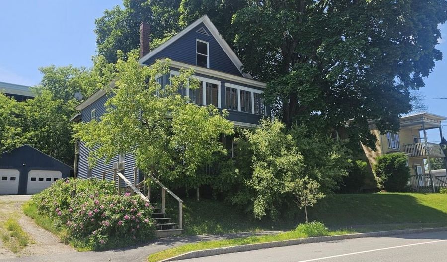 67 Third St, Auburn, ME 04210 - 0 Beds, 2 Bath