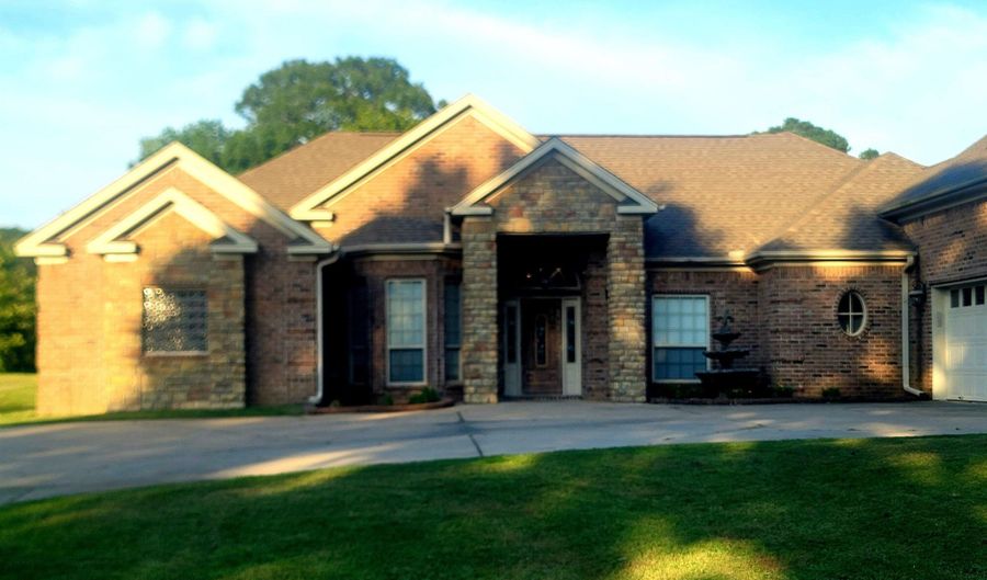 143 Silver Springs Dr, Benton, AR 72015 - 5 Beds, 3 Bath