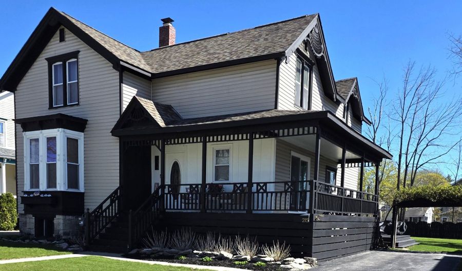 215 Fair Ave, Alpena, MI 49707 - 4 Beds, 2 Bath