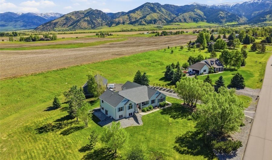 749 Summer Ridge Rd, Bozeman, MT 59715 - 5 Beds, 3 Bath