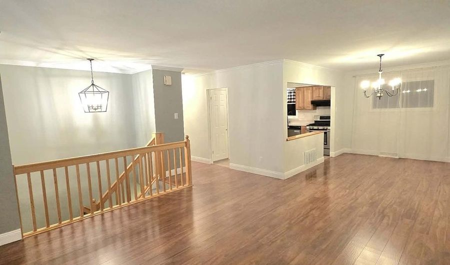 30 CLARK Dr, Barrington, NJ 08007 - 3 Beds, 2 Bath