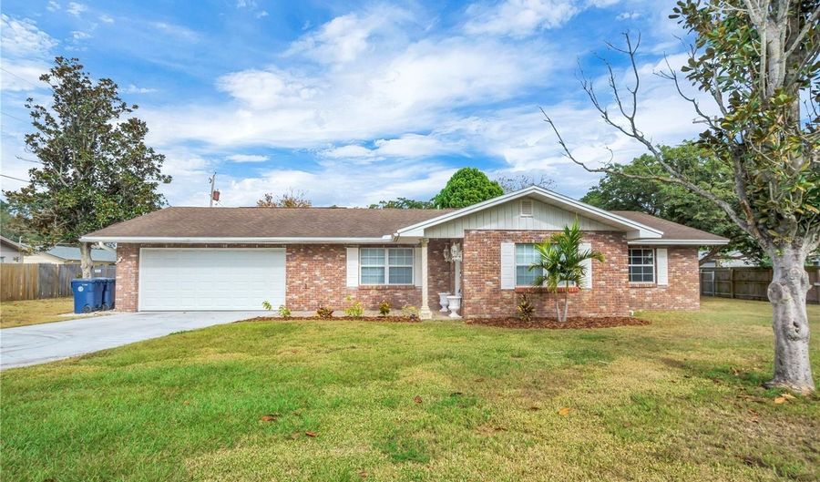 1206 SUSAN Ln, Auburndale, FL 33823 - 3 Beds, 2 Bath