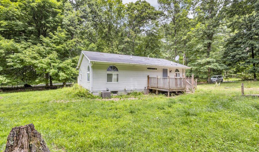 15775 Elm Row Rd, Albion, MI 49224 - 2 Beds, 1 Bath