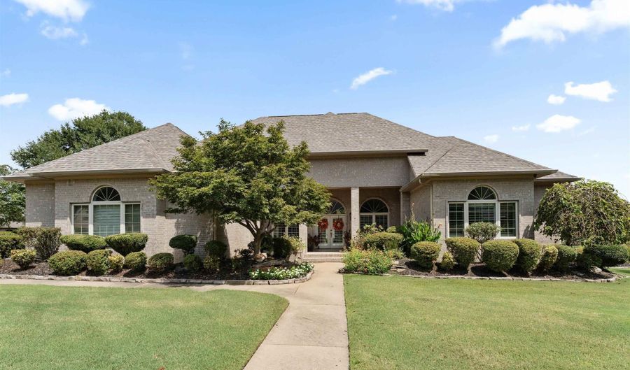 6216 WESTMINSTER Dr, Benton, AR 72019 - 3 Beds, 3 Bath