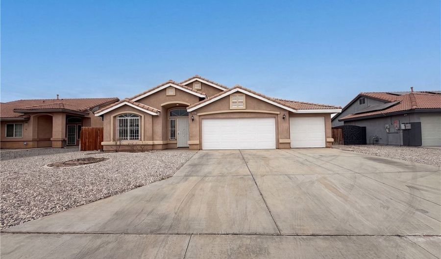 18792 Dogwood Ct, Adelanto, CA 92301 - 4 Beds, 3 Bath