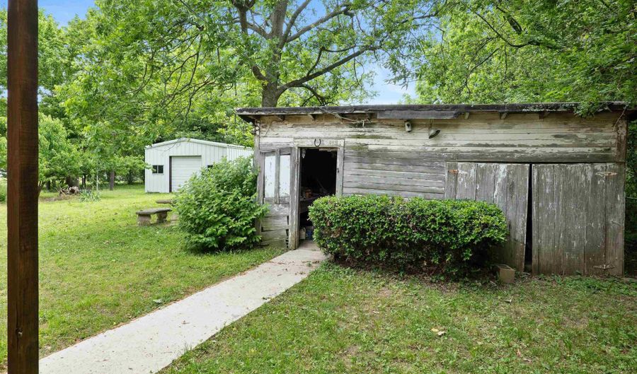 205 Central Ave, Bay, AR 72411 - 3 Beds, 2 Bath