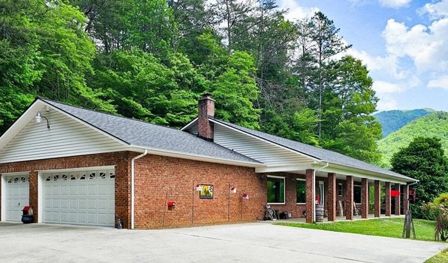 45 Sulpher Ln, Andrews, NC 28901 - 3 Beds, 2 Bath