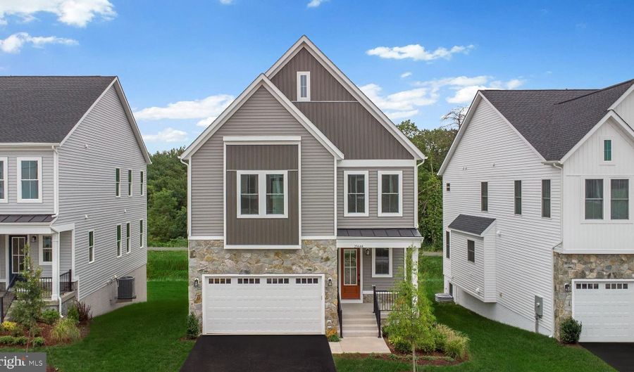 25648 RED CHERRY Dr, Aldie, VA 20105 - 4 Beds, 5 Bath