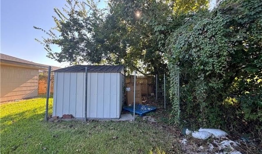 157 DILLARD Dr, Avondale, LA 70094 - 4 Beds, 2 Bath