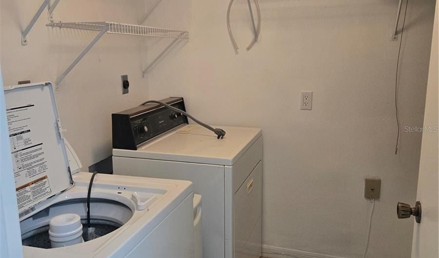 925 LEXINGTON Pkwy 14, Apopka, FL 32712 - 2 Beds, 2 Bath
