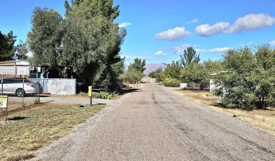 284 N Warren Rd, Benson, AZ 85602 - 3 Beds, 2 Bath