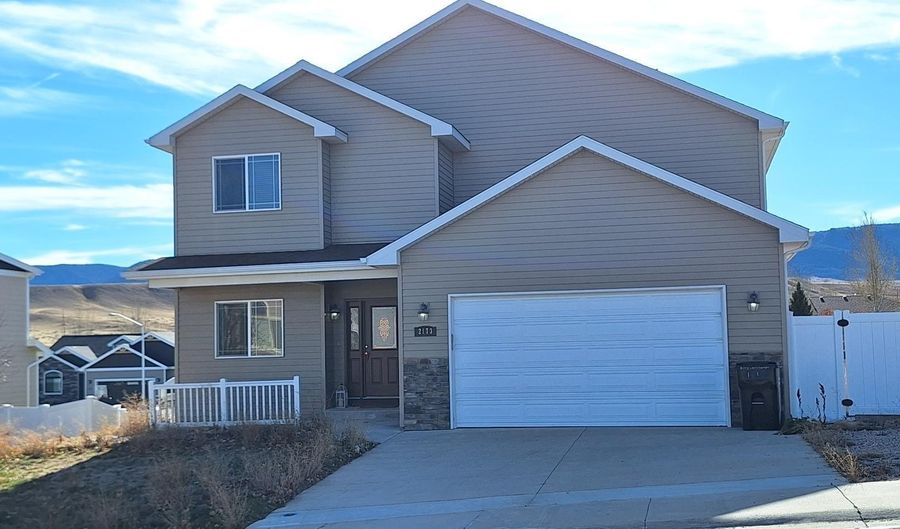 2173 Lexington Ave, Casper, WY 82609 - 4 Beds, 4 Bath