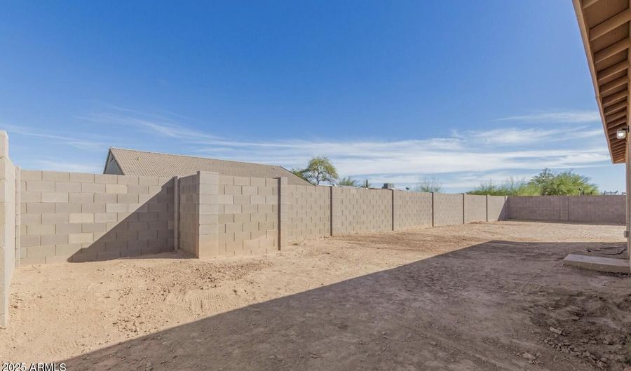 14311 S REDONDO Rd, Arizona City, AZ 85123 - 4 Beds, 2 Bath