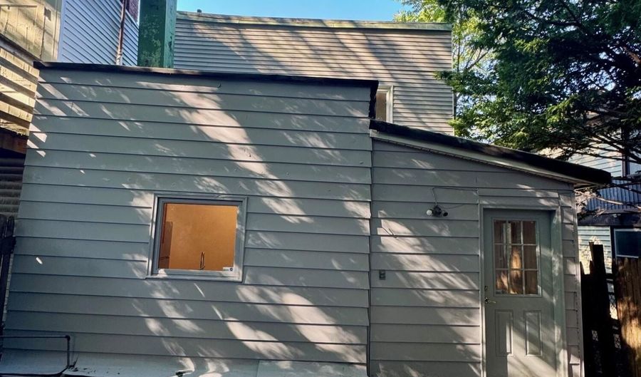 495 Morris St, Albany, NY 12208 - 3 Beds, 1 Bath