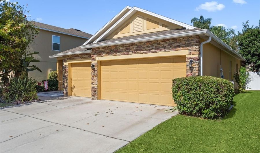 1183 BERKLEY RIDGE Ln, Auburndale, FL 33823 - 3 Beds, 2 Bath