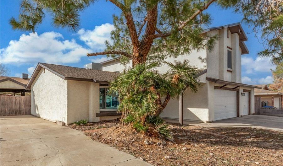 742 Brick Dr, Henderson, NV 89002 - 4 Beds, 3 Bath