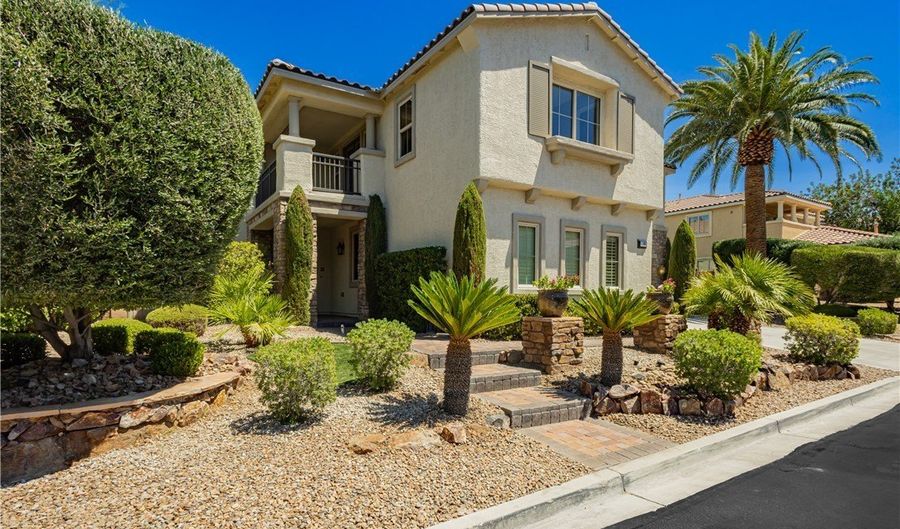 1268 Vietti St, Henderson, NV 89012 - 5 Beds, 5 Bath