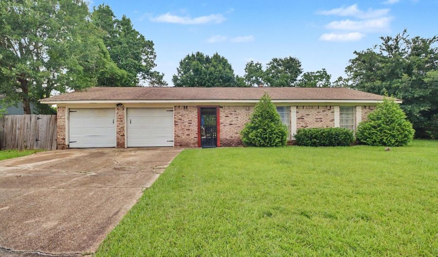 897 Auburn Dr, Biloxi, MS 39532 - 3 Beds, 2 Bath