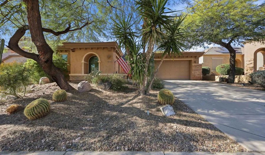 42820 N LIVINGSTONE Way, Anthem, AZ 85086 - 4 Beds, 3 Bath