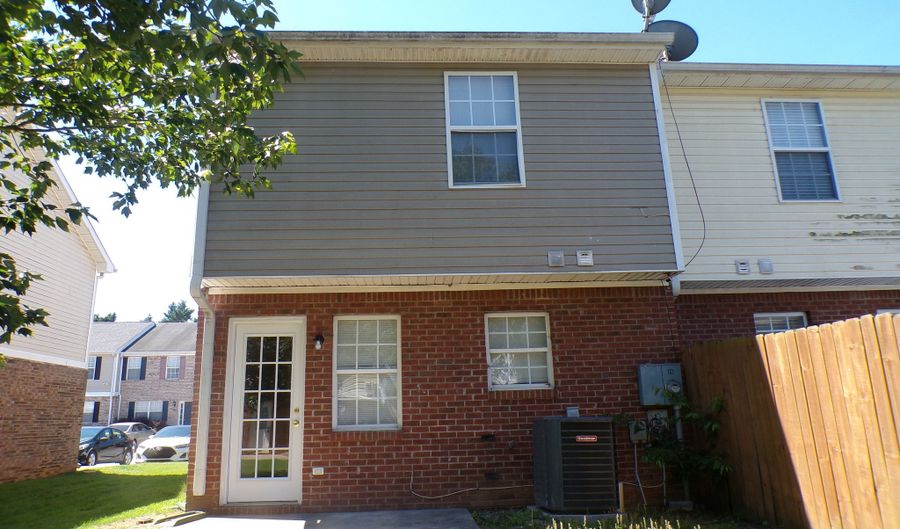 28 Princeton Place Dr, Adairsville, GA 30103 - 2 Beds, 3 Bath