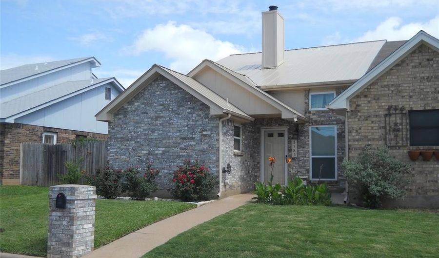 3182 Chimney Cir, Abilene, TX 79606 - 2 Beds, 2 Bath
