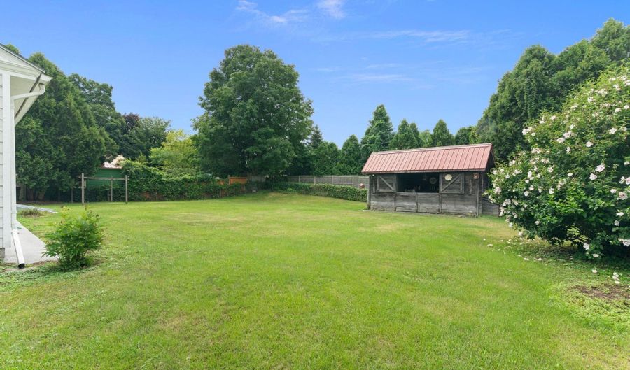 30 Lexington Ave, Brattleboro, VT 05301 - 3 Beds, 1 Bath