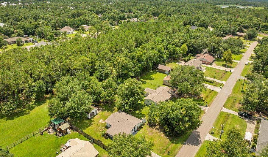 20 Chantilly Ter, Bay St. Louis, MS 39520 - 3 Beds, 2 Bath