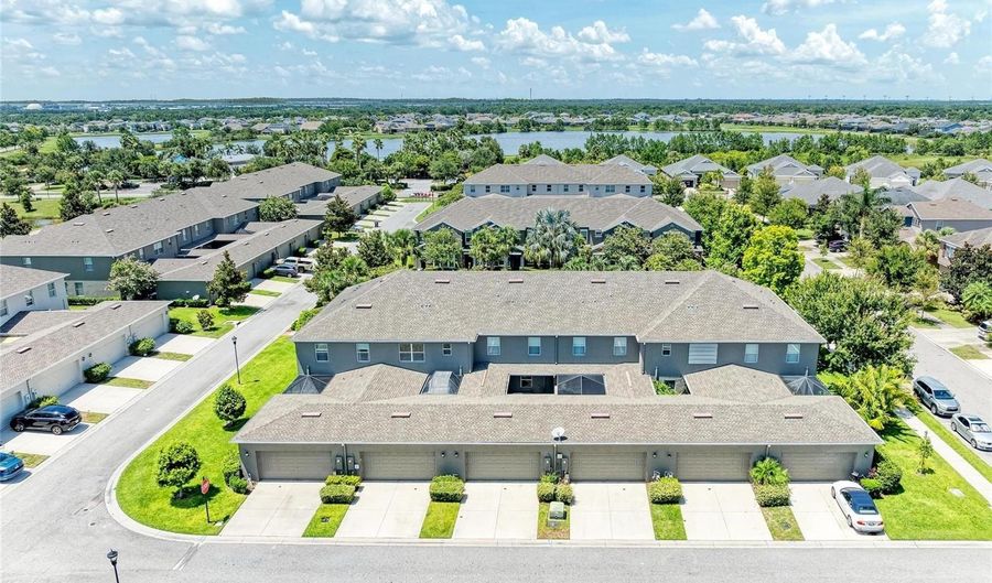 6322 LANTERN VIEW Pl, Apollo Beach, FL 33572 - 4 Beds, 4 Bath