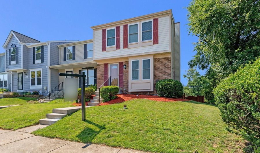 15515 NORWEGIAN Ct, Bowie, MD 20716 - 2 Beds, 3 Bath