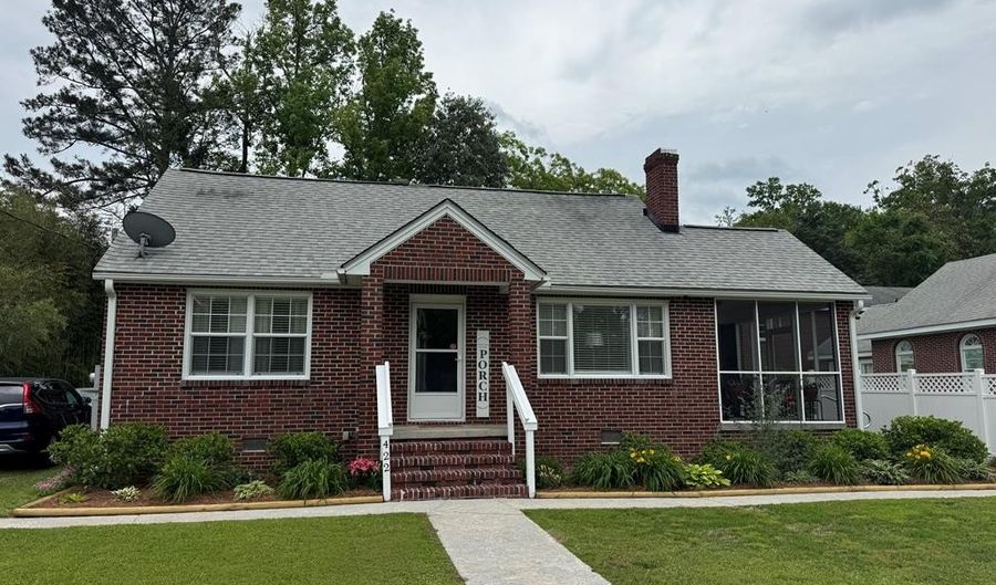 422 Savannah St, Calhoun Falls, SC 29628 - 3 Beds, 1 Bath