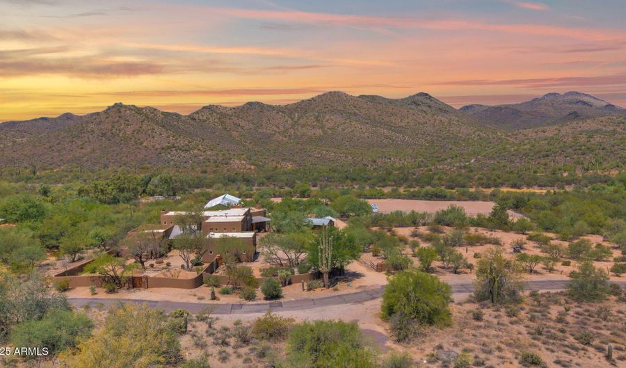 37660 N Rancho Manana Blvd, Cave Creek, AZ 85331 - 4 Beds, 5 Bath