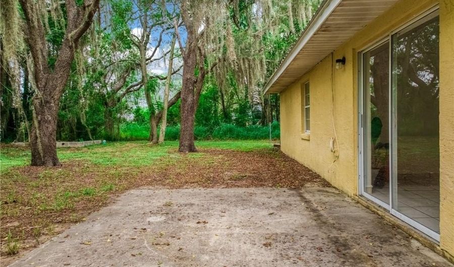 312 S Lotela Ave, Avon Park, FL 33825 - 3 Beds, 2 Bath