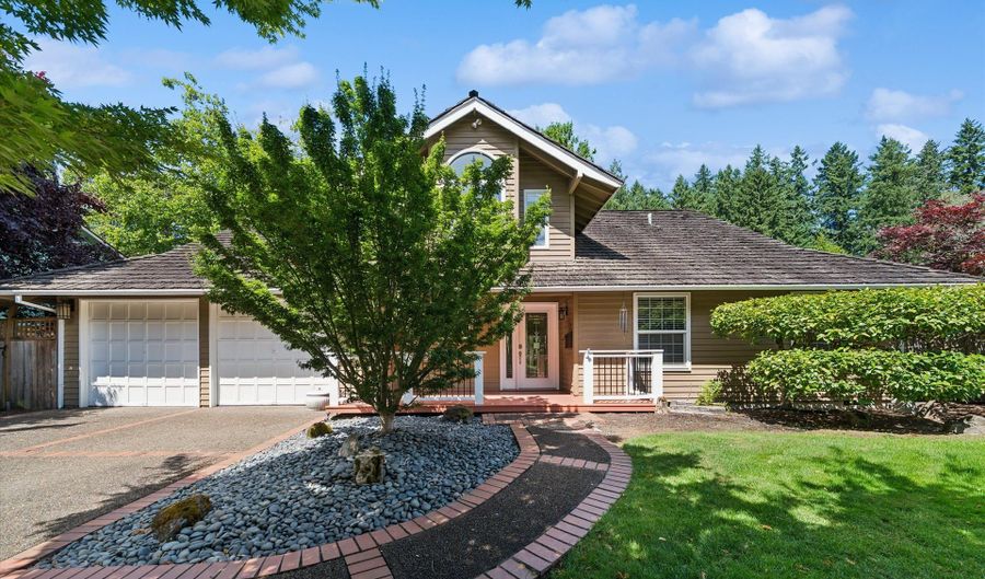 6555 SW DALE Ave, Beaverton, OR 97008 - 4 Beds, 3 Bath