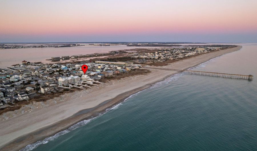 302 Glenn St, Atlantic Beach, NC 28512 - 2 Beds, 4 Bath