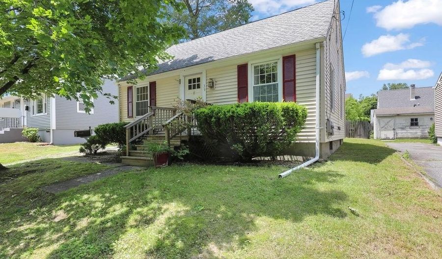 39 Eldorado St, Cranston, RI 02910 - 3 Beds, 1 Bath
