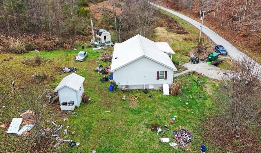 970 Coal Branch Rd, Beattyville, KY 41311 - 3 Beds, 2 Bath