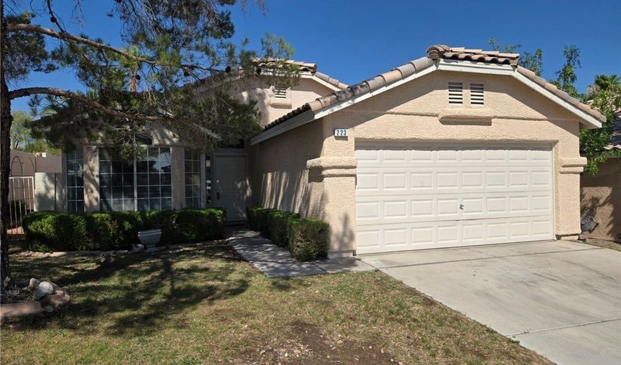 223 Cimarron Village Way, Henderson, NV 89012 - 3 Beds, 2 Bath