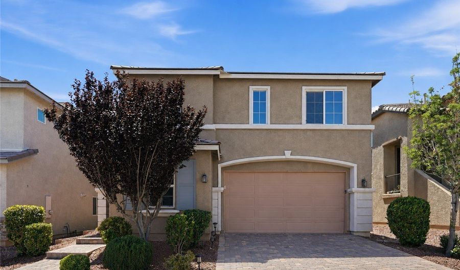 6765 Bristle Falls St, Las Vegas, NV 89149 - 4 Beds, 3 Bath