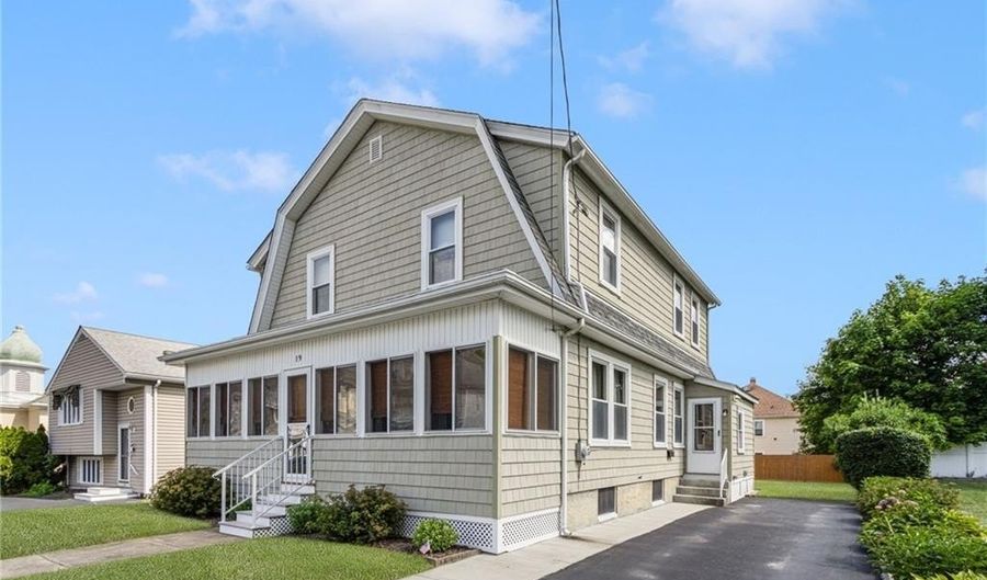 19 Bouvier Ave, Lincoln, RI 02838 - 3 Beds, 2 Bath