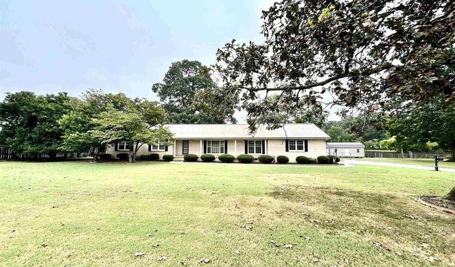 16088 Lucas Ferry Rd, Athens, AL 35611 - 4 Beds, 3 Bath