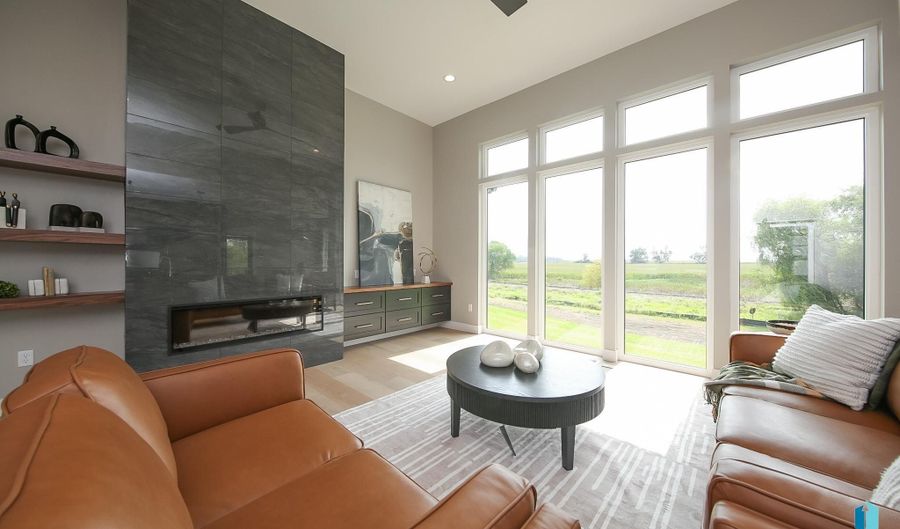 1005 S Haley Ave, Brandon, SD 57005 - 5 Beds, 3 Bath
