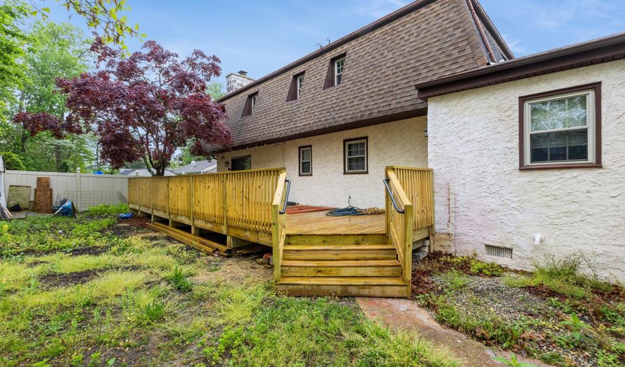 1001 Ship Ave, Beachwood, NJ 08722 - 4 Beds, 3 Bath