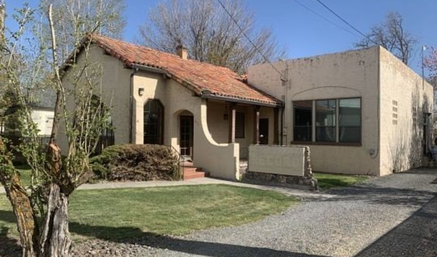 201 W Carlos St, Alturas, CA 96101 - 1 Beds, 3 Bath