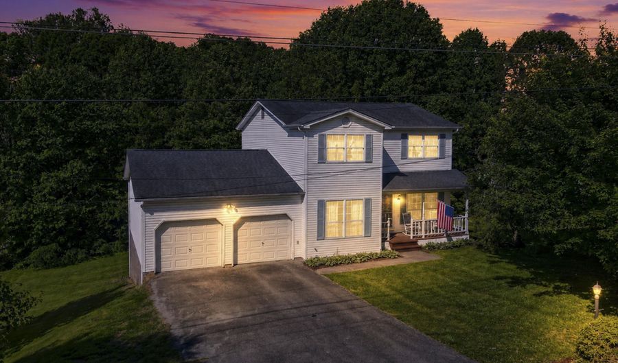 18403 Ironwood Loop, Abingdon, VA 24210 - 3 Beds, 3 Bath